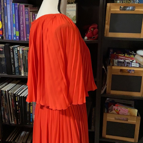 Kate Spade Pleated Persimmon Red Orange Cape Dress - Picture 4 of 6